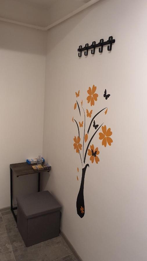 Fim Apartament Lägenhet Hunedoara Exteriör bild