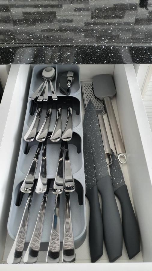 Fim Apartament Lägenhet Hunedoara Exteriör bild