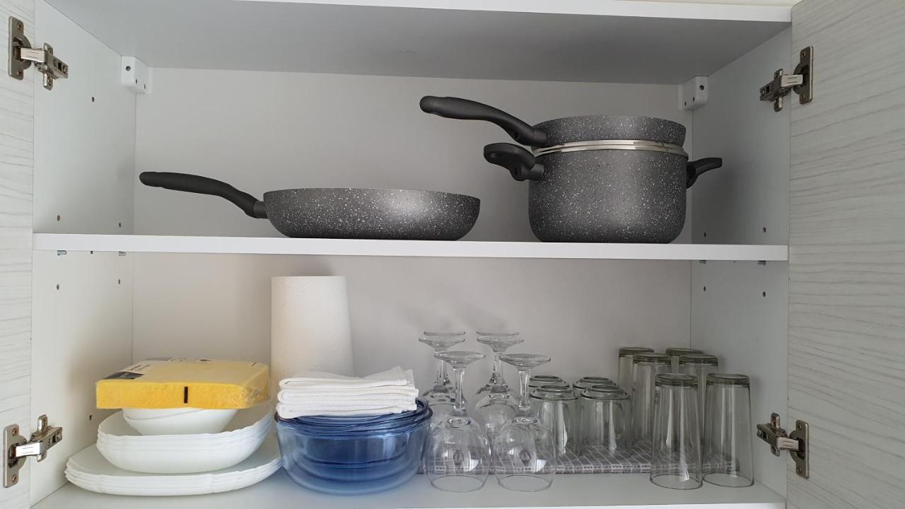 Fim Apartament Lägenhet Hunedoara Exteriör bild